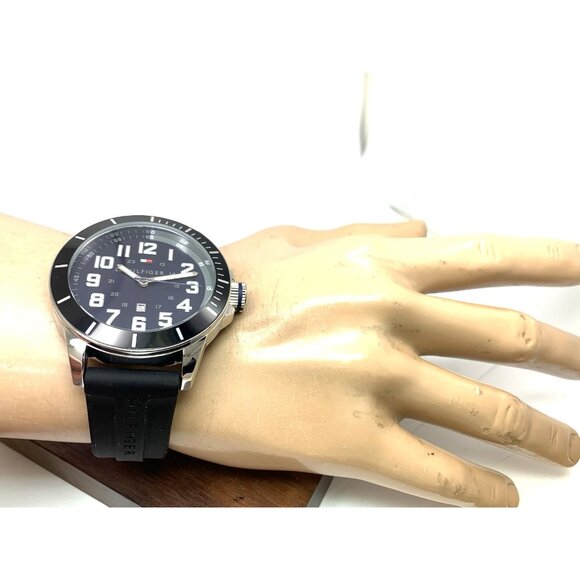 Tommy Hilfiger Men's Watch 1791661 Quartz Blue Dial Black Rubber Strap 46mm - Picture 5 of 14